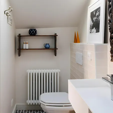Serene Stylish House On The Seine Mericourt